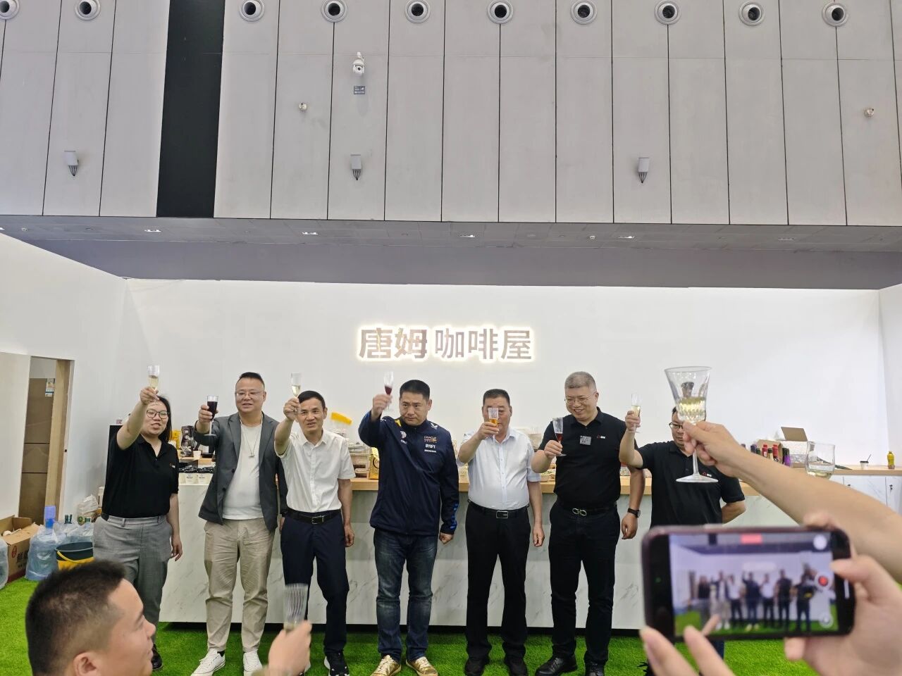 1766543182808010.jpg 微信图片_2025-12-24_101357_978.jpg