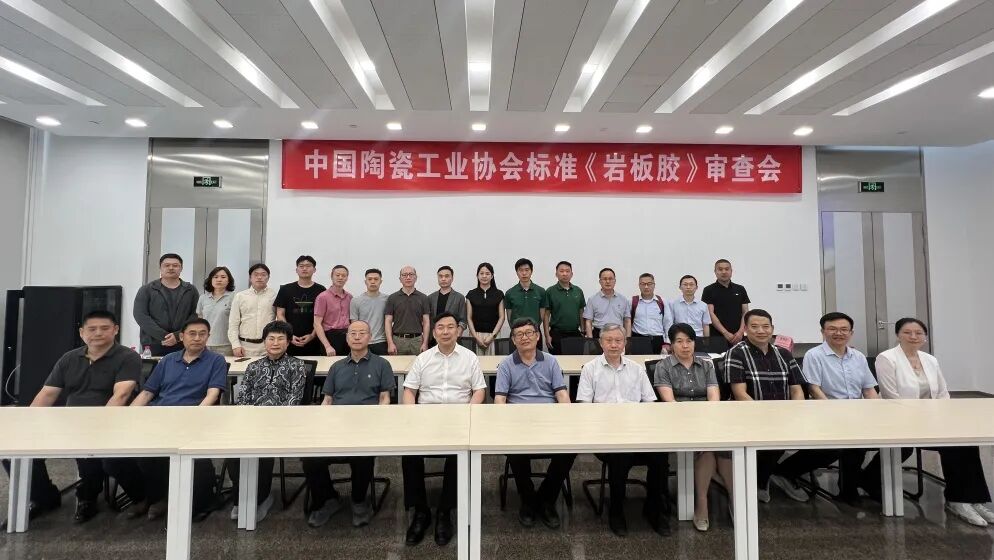 1766633901411042.jpg 1766633901411042.jpg